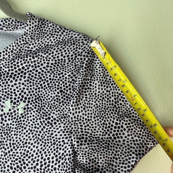 Under Armour S Loose Fit Black White Dot Print Tee Shirt Activewear Top - Picture 5 of 10